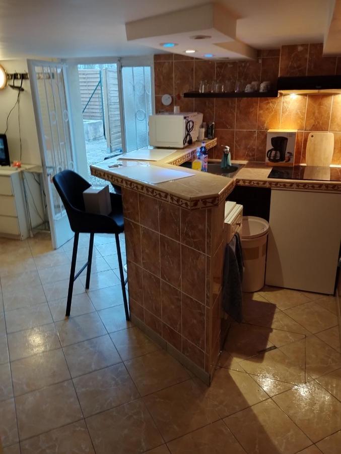 Studio Meuble Avec Piscine Partagee La Ferté-Gaucher Exteriér fotografie